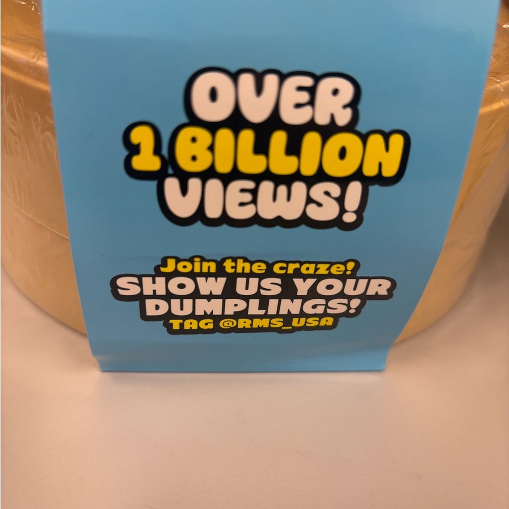 BIG Crazy Fun Mystery Squishy Dumpling - Rare Glitter Edition, BIG DUMPLING - Picture 4 of 10